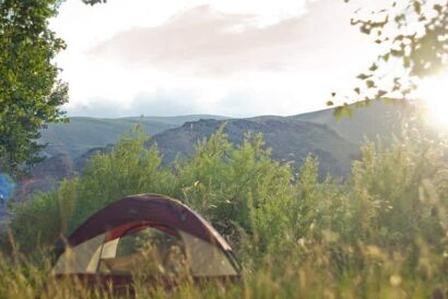 Ce echipament de camping ar trebui să aibă un începător?